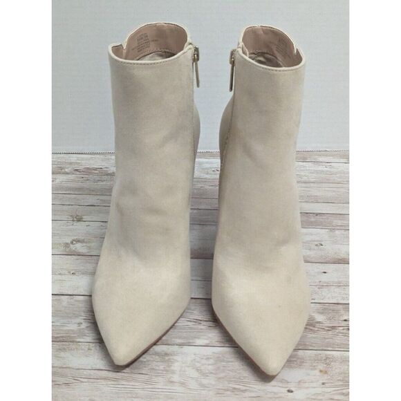 JLO Jennifer Lopez Gorgina Size 8.5M Tapioca Pointed Toe Side Zip Ankle Booties - Picture 2 of 14